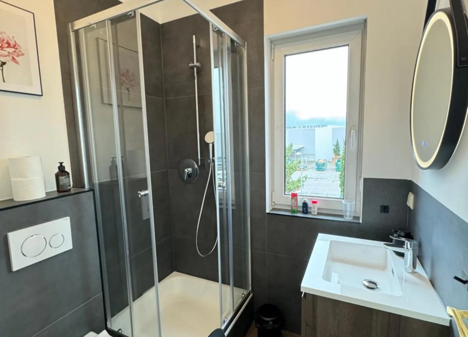 Apartment 220 Qm Penthouse Wohnung Mit Fahrstuhl - Ohne Spa City Airport City Airport Mannheim Deutschland